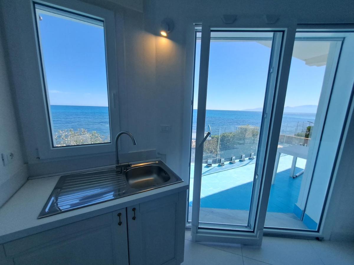 Blue Life, Sea-Luxury Rooms On The Beach Between Palermo And Cefalu' Casteldaccia Dış mekan fotoğraf