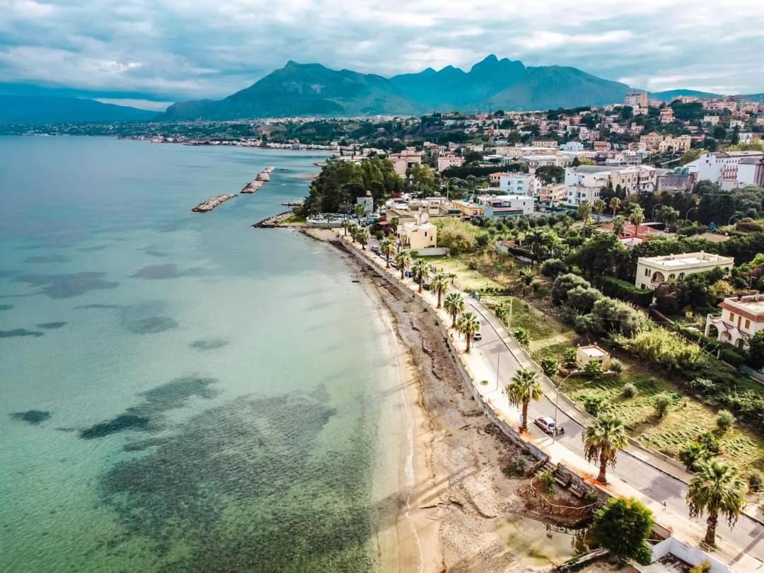 Blue Life, Sea-Luxury Rooms On The Beach Between Palermo And Cefalu' Casteldaccia Dış mekan fotoğraf
