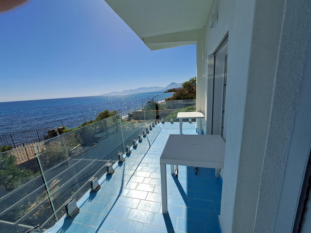 Blue Life, Sea-Luxury Rooms On The Beach Between Palermo And Cefalu' Casteldaccia Dış mekan fotoğraf