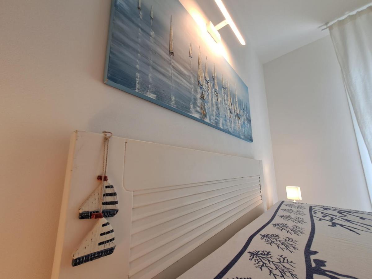 Blue Life, Sea-Luxury Rooms On The Beach Between Palermo And Cefalu' Casteldaccia Dış mekan fotoğraf