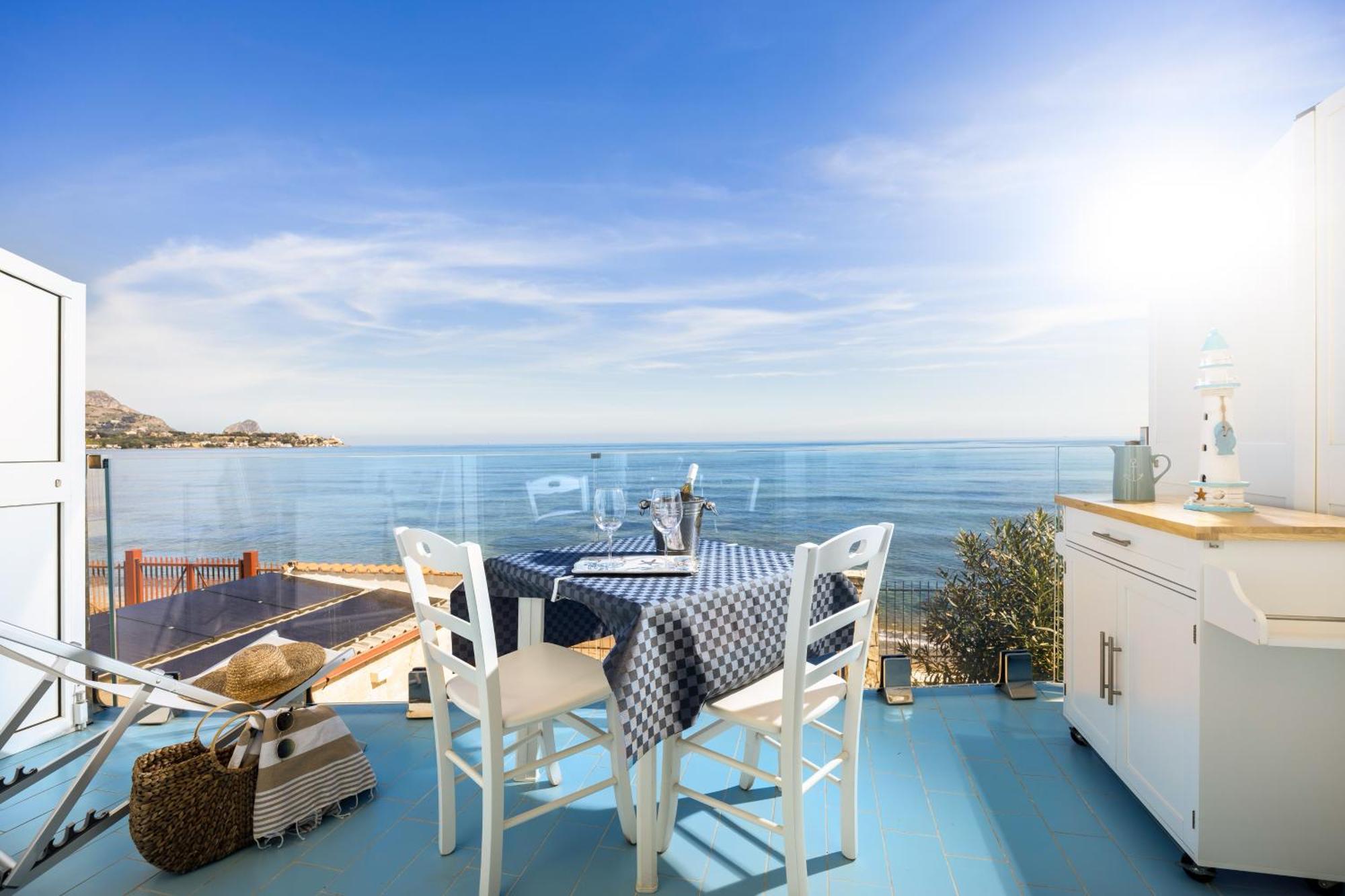 Blue Life, Sea-Luxury Rooms On The Beach Between Palermo And Cefalu' Casteldaccia Oda fotoğraf