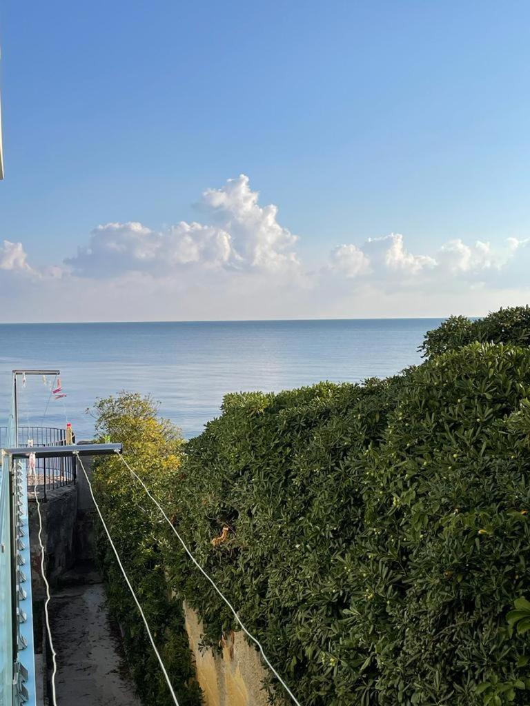 Blue Life, Sea-Luxury Rooms On The Beach Between Palermo And Cefalu' Casteldaccia Oda fotoğraf