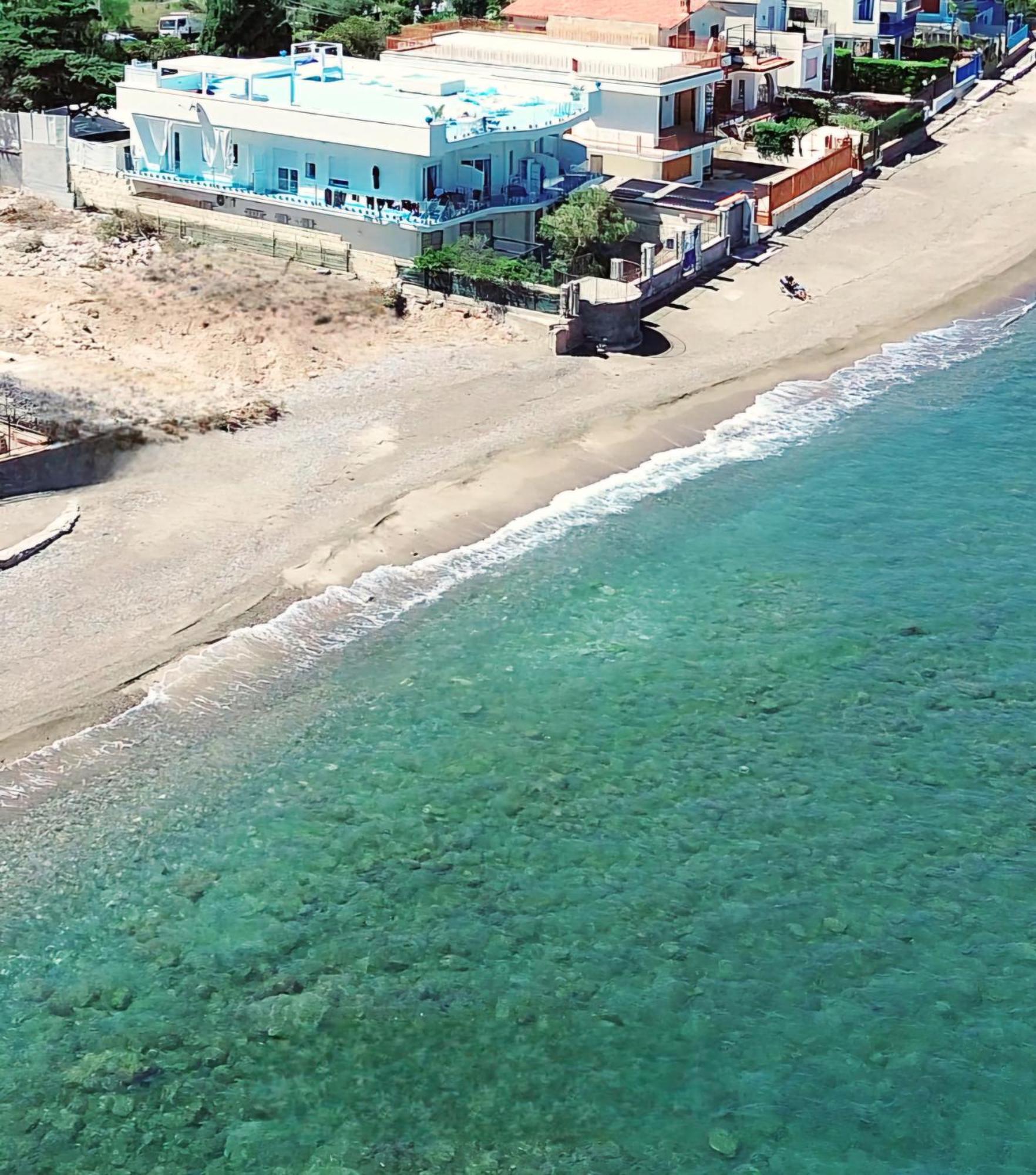 Blue Life, Sea-Luxury Rooms On The Beach Between Palermo And Cefalu' Casteldaccia Dış mekan fotoğraf
